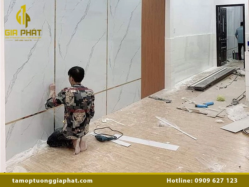 Quy trình đơn giản lắp tấm nhựa ốp tường