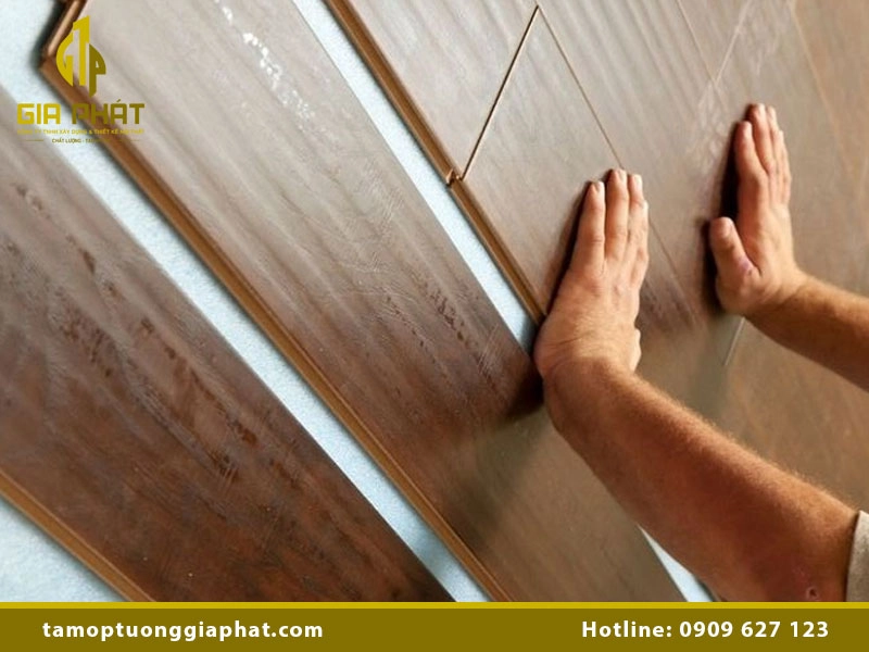 Chi tiết bề mặt sàn nhựa hèm khóa 12mm chống trơn